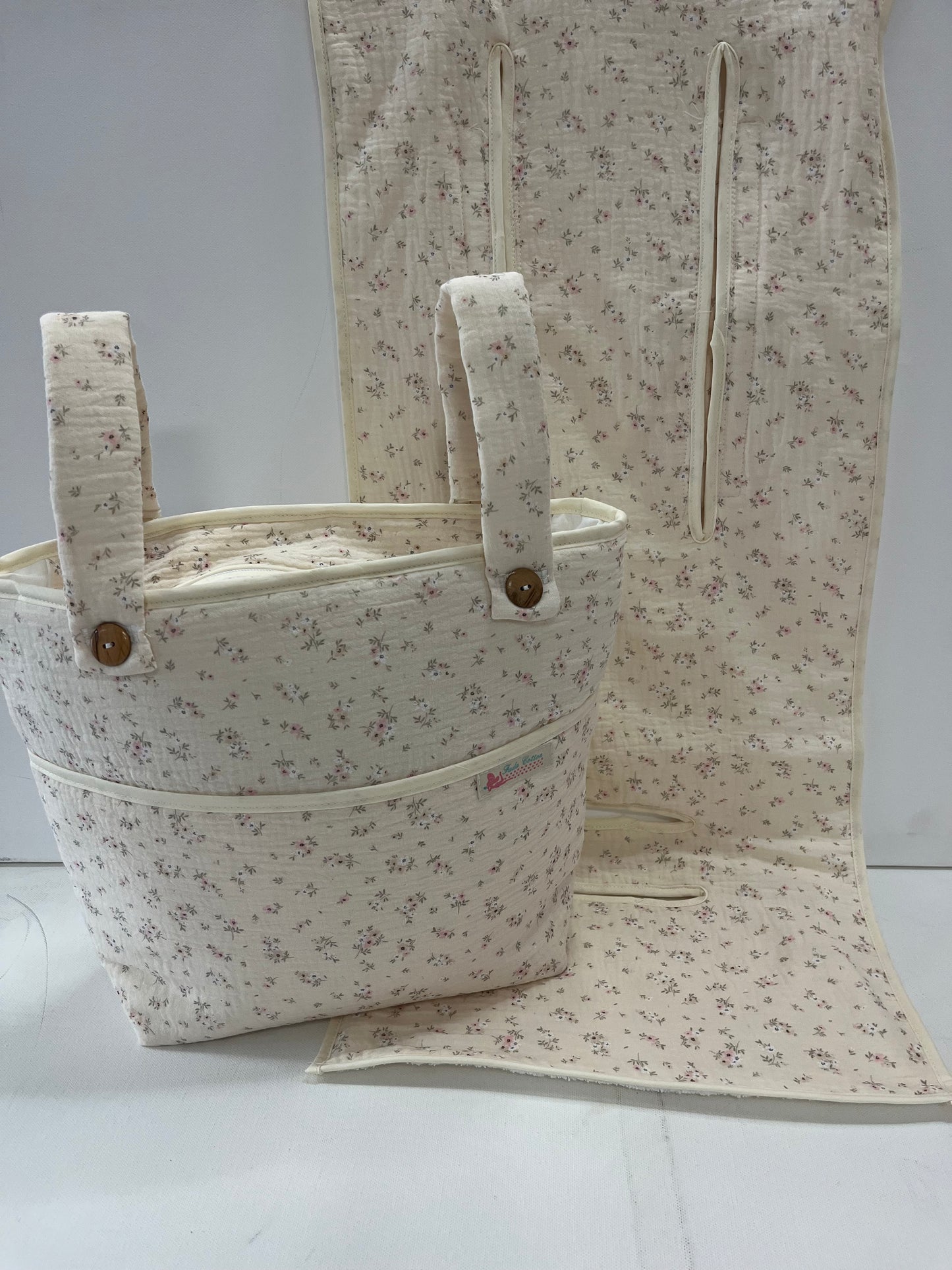 Bolso y Colchoneta de Carro o  Silla de Paseo Bambula Floral